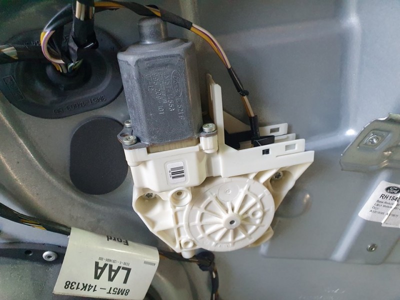 Recambio de elevalunas delantero derecho para ford focus lim. (cb4) trend referencia OEM IAM 8M5T14K138  ELECTRICO