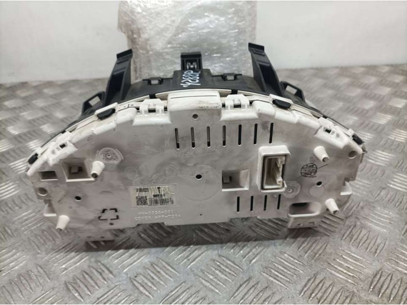 Recambio de cuadro instrumentos para mitsubishi colt berlina 5 (z30a) 1.3 atlantis referencia OEM IAM 8100A929 MM00380 