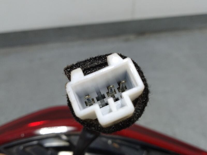 Recambio de piloto trasero izquierdo para hyundai kona klass referencia OEM IAM 92401J90  EXTERIOR