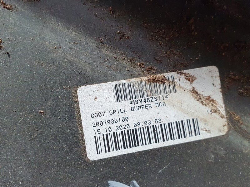 Recambio de rejilla delantera para ford focus lim. (cb4) trend referencia OEM IAM 8M5117B968A  