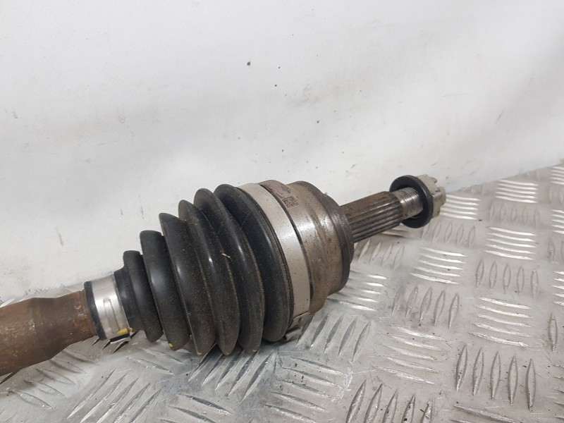 Recambio de transmision delantera izquierda para dacia sandero iii 1.0 tce 90 referencia OEM IAM 391011411R  