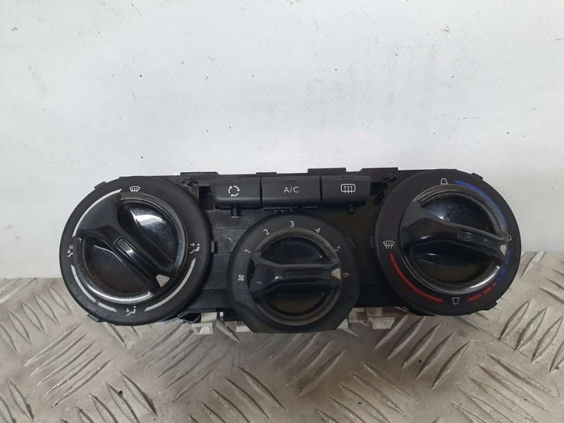 Recambio de mando calefaccion / aire acondicionado para peugeot 208 access referencia OEM IAM 96722483 T1013332G E1063173
