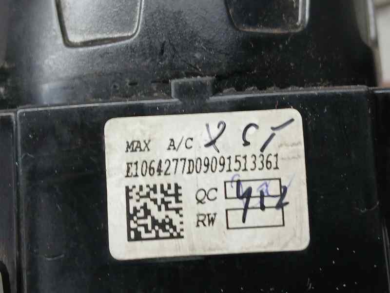 Recambio de mando calefaccion / aire acondicionado para ford fiesta (ccn) ambiente referencia OEM IAM 8A6118549 E1064277D 