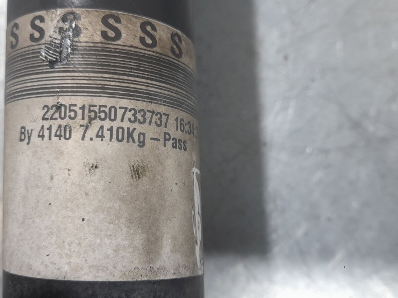 Recambio de transmision delantera derecha para toyota auris (_e18_) 1.4 d-4d (nde180_) referencia OEM IAM 22051550733737  