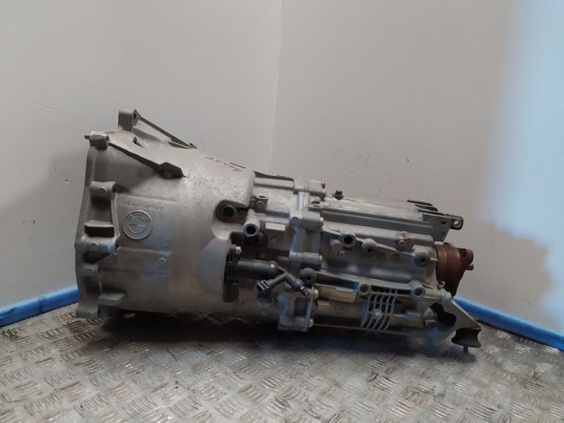 Recambio de caja cambios para bmw serie 3 berlina (e90) 320d referencia OEM IAM 23007562730 4687639 6VELOCIDADES