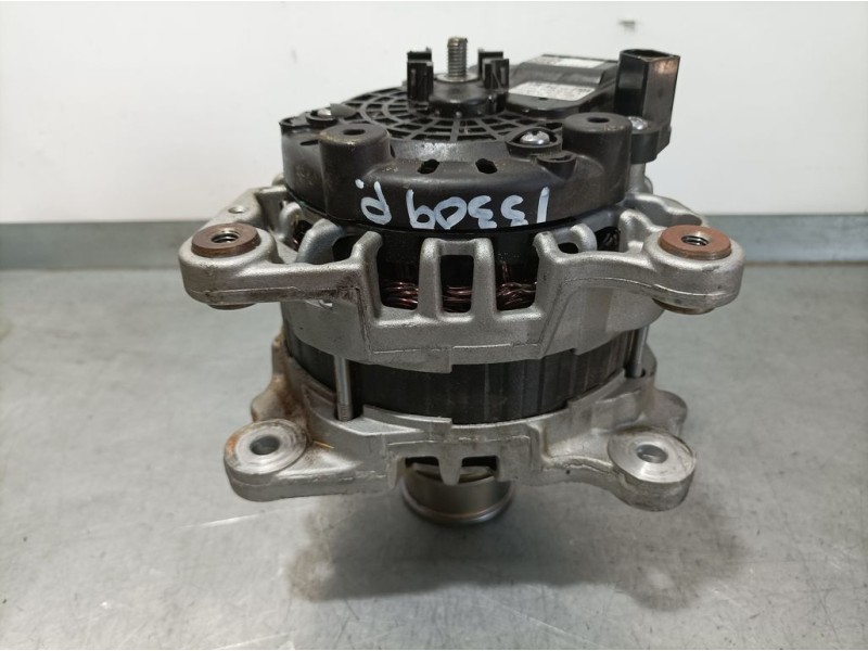 Recambio de alternador para seat ibiza (kj1) style referencia OEM IAM 04E903015A F000BL07DL BOSCH