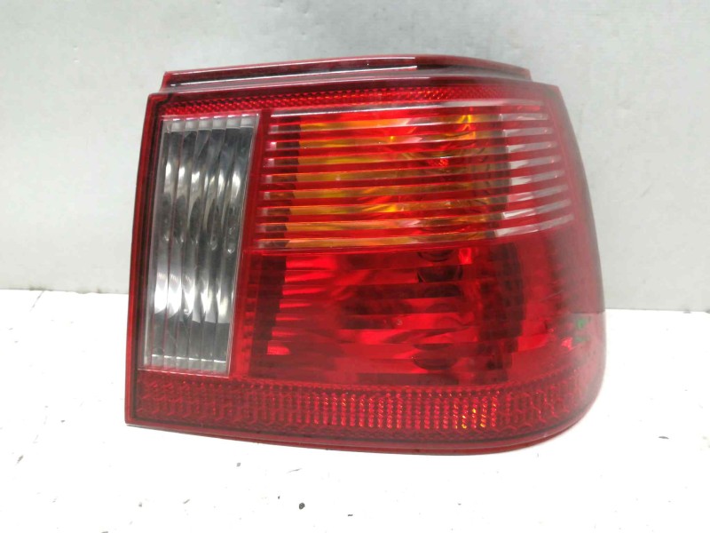 Recambio de piloto trasero derecho para seat ibiza (6k1) 1.9 tdi referencia OEM IAM  1000000074222 