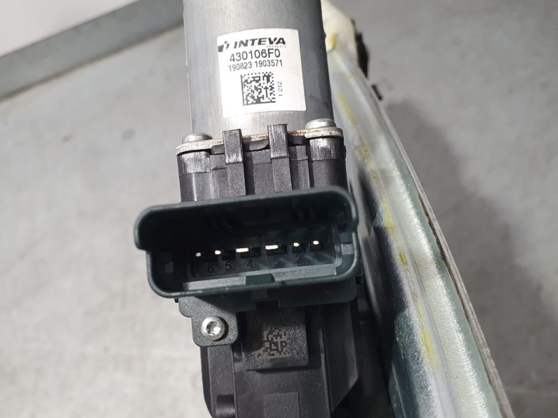 Recambio de elevalunas trasero derecho para renault megane iv berlina 5p limited referencia OEM IAM 827200258R  ELECTRICO 6 PINS