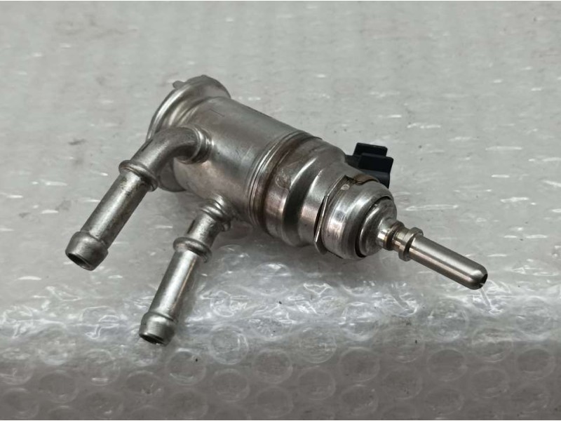 Recambio de inyector adblue para peugeot 308 allure referencia OEM IAM 9842811780 P110201044 