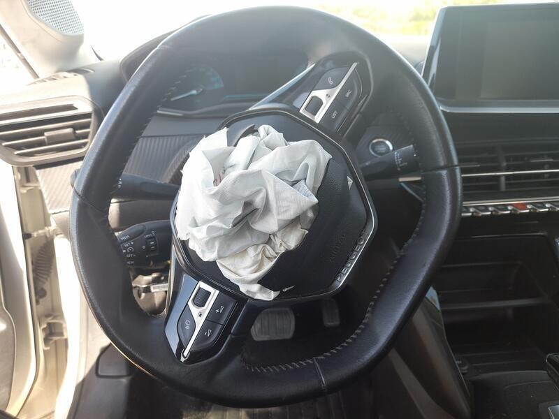Recambio de volante para peugeot 208 ii (ub_, up_, uw_, uj_) e-208 referencia OEM IAM 98255044ZD  