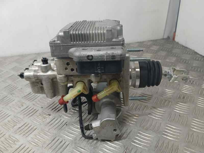 Recambio de abs para toyota rav4 hybrid 4x2 advance referencia OEM IAM 4721042202 02L031 C/ SERVOFRENO