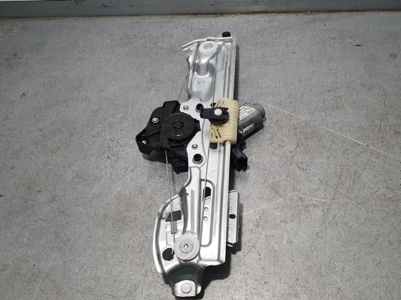 Recambio de elevalunas trasero izquierdo para renault megane iv berlina 5p limited referencia OEM IAM 827212938R ELECTRICO 6 PIN