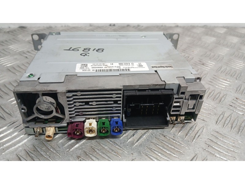 Recambio de sistema audio / radio cd para bmw 1 (f20) 116 d referencia OEM IAM 6822086 MAGNETI MARELLI 503551692106