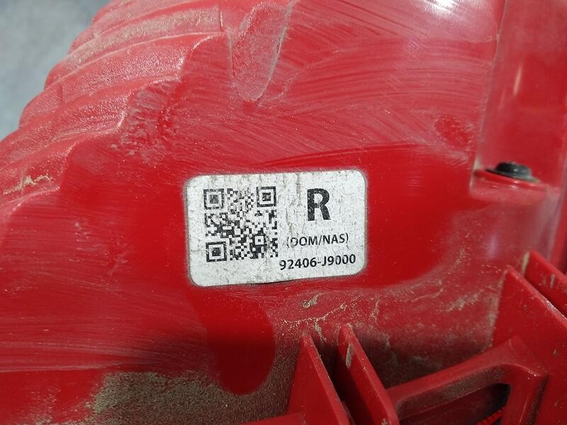 Recambio de piloto trasero derecho paragolpes para hyundai kona klass referencia OEM IAM 92406J9000  