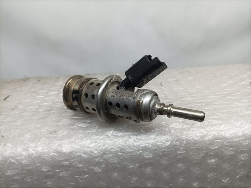 Recambio de inyector adblue para citroën c3 feel referencia OEM IAM 9813930180  