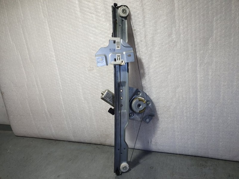 Recambio de elevalunas delantero derecho para dacia sandero ambiance referencia OEM IAM SIN REF  ELECTRICO 2 PINES