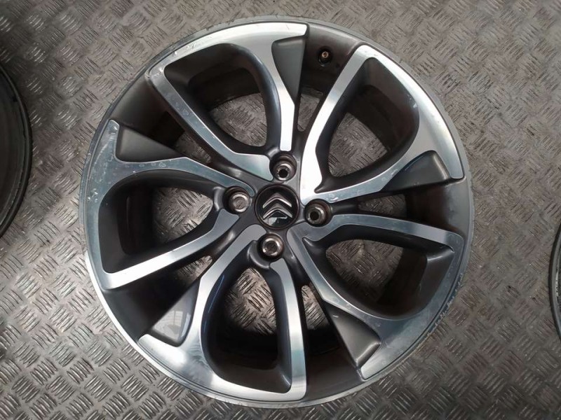 Recambio de juego llantas aluminio para citroën ds4 style referencia OEM IAM 7.5X18 4 TORN ET29 ALUMINIO 