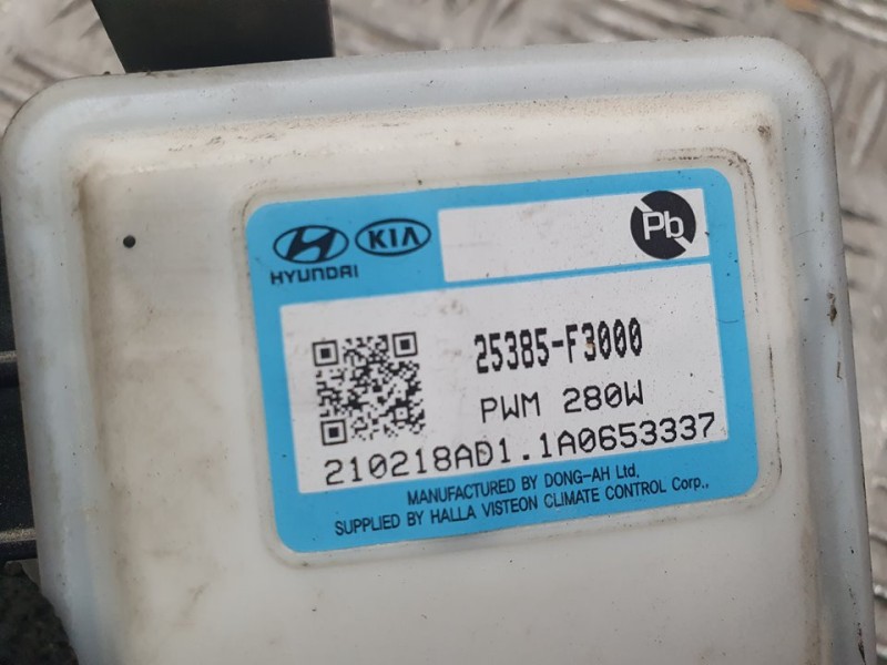 Recambio de modulo electronico para hyundai i30 fastback klass referencia OEM IAM 25385F3000  