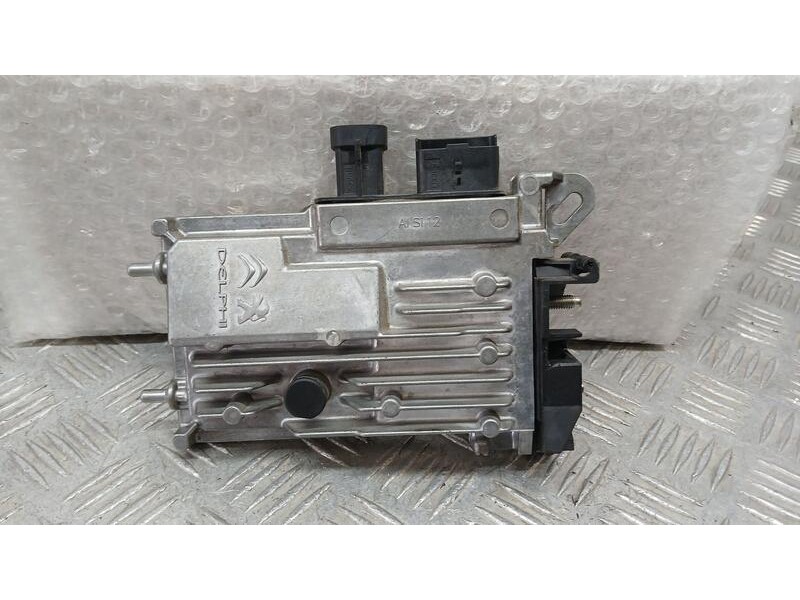 Recambio de centralita start / stop para peugeot 5008 allure referencia OEM IAM 9810858380 DELPHI 28583189