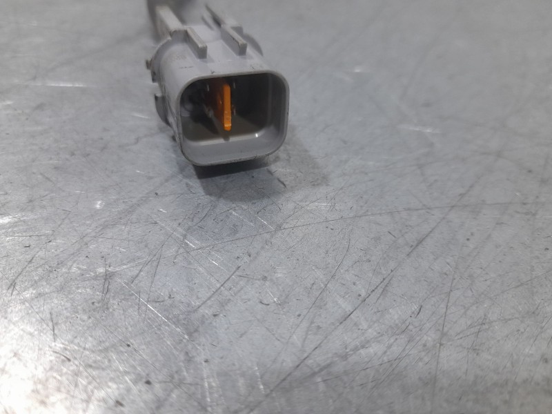 Recambio de sonda lambda para kia rio iv (yb, sc, fb) 1.0 t-gdi 100 referencia OEM IAM 3921004110 9025030139 KEFICO