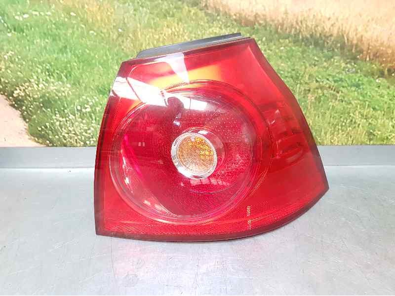 Recambio de piloto trasero derecho para volkswagen golf v berlina (1k1) sportline referencia OEM IAM 1K6945096AA  EXTERIOR