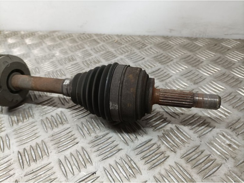 Recambio de transmision delantera derecha para dacia sandero ambiance referencia OEM IAM 820145819  