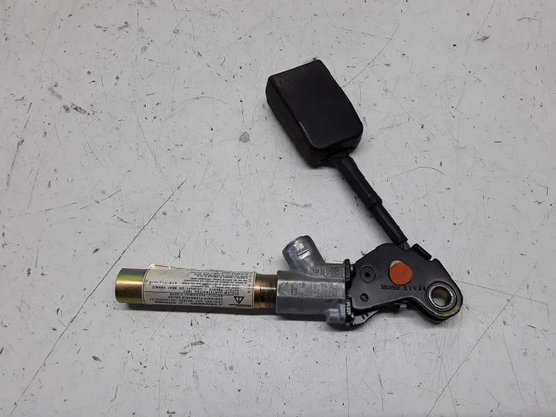 Recambio de pretensor airbag derecho para citroën saxo 1.5 diesel referencia OEM IAM   