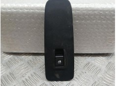 MANDO ELEVALUNAS DELANTERO DERECHO 7356765190 