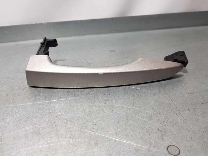 Recambio de maneta exterior trasera izquierda para hyundai tucson essence 2wd referencia OEM IAM   