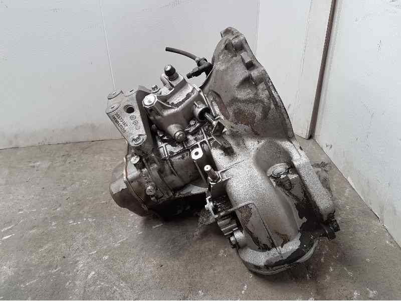 Recambio de caja cambios para opel astra g berlina club referencia OEM IAM F17W355 A05642 5VELOCIDADES