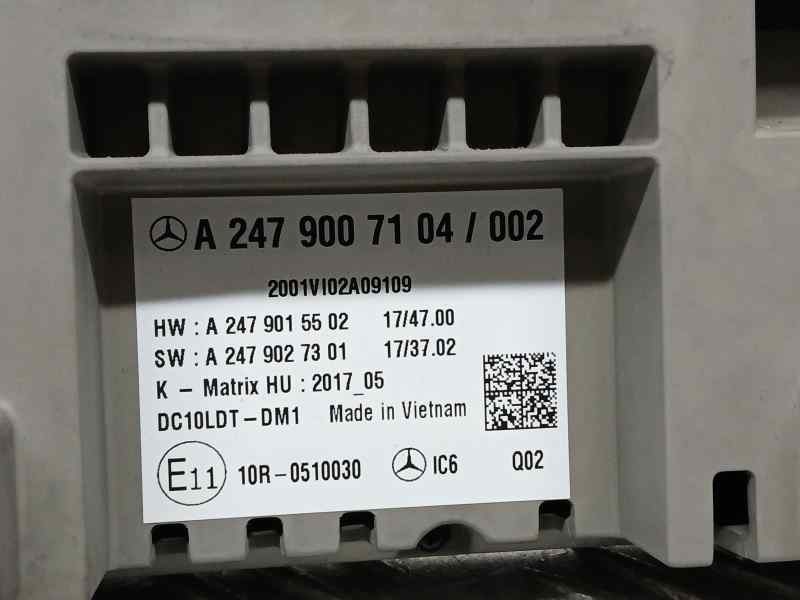 Recambio de cuadro instrumentos para mercedes-benz clase b (247) b180 referencia OEM IAM A2479007104 DC10LDYDM1 