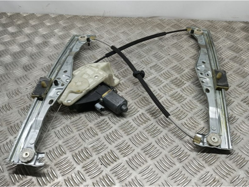 Recambio de elevalunas delantero izquierdo para citroën c4 cactus business referencia OEM IAM 9674252380 0130822571 BOSCH ELÉCTR