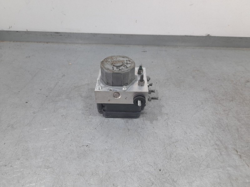 Recambio de abs para renault clio iv limited referencia OEM IAM 476601283R  