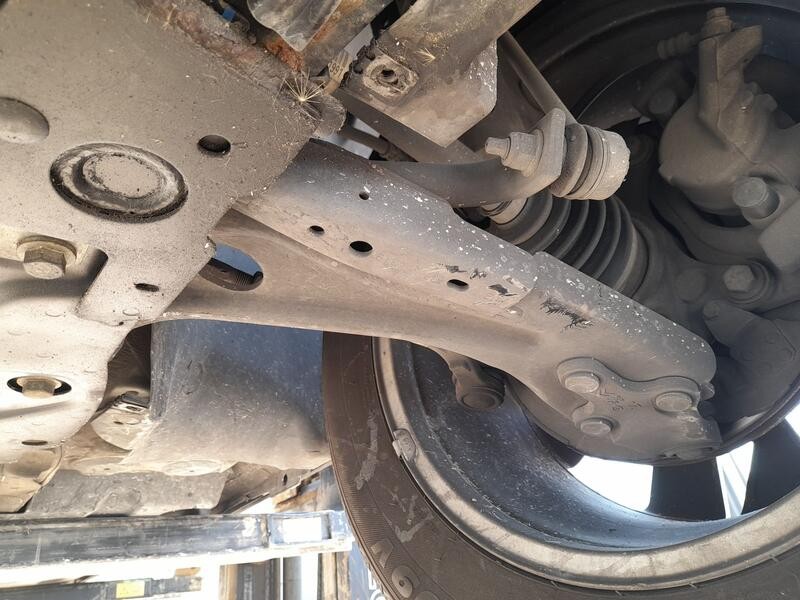 Recambio de brazo suspension inferior delantero izquierdo para peugeot 5008 ii (mc_, mj_, mr_, m4_) 1.2 (mrhnyh, mrhnyw, mrhnsj,