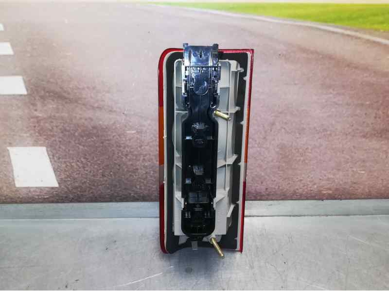 Recambio de piloto trasero derecho para ford fiesta courier (dx) referencia OEM IAM 95VG13404A  