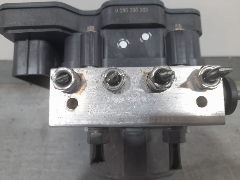 Recambio de abs para renault clio iv limited referencia OEM IAM 476601283R  