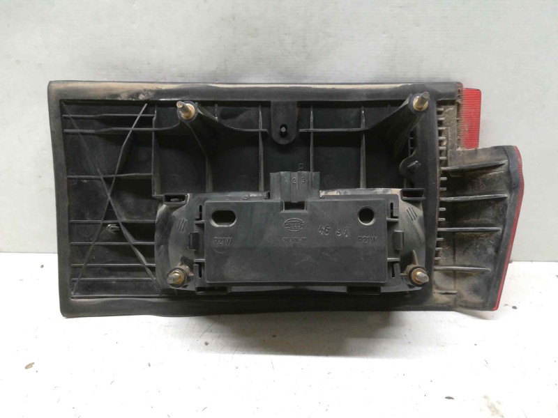 Recambio de piloto trasero derecho para seat toledo (1l) 2.0 referencia OEM IAM  1000002373828 INTERIOR