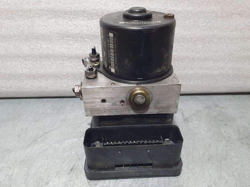 Recambio de abs para volkswagen golf v berlina (1k1) highline referencia OEM IAM 1K0614517H 1002060106 ATE