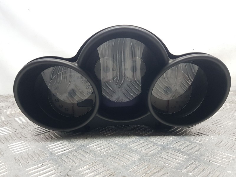 Recambio de cuadro instrumentos para alfa romeo gt (125) m-jet distinctive referencia OEM IAM 156050197  