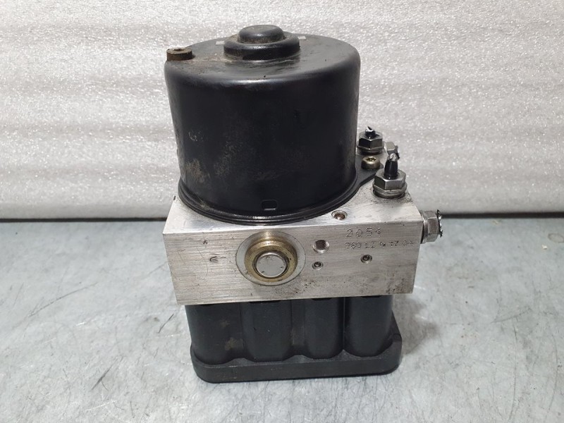 Recambio de abs para volkswagen golf v berlina (1k1) highline referencia OEM IAM 1K0614517H 1002060106 ATE