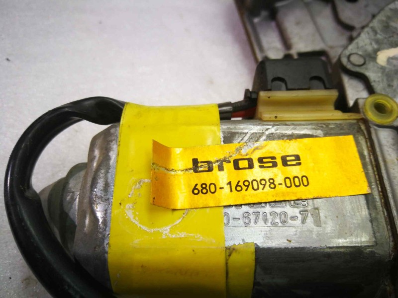 Recambio de elevalunas delantero derecho para volvo serie 760 berlina/familiar referencia OEM IAM 169098 CLAV 2 PINS 