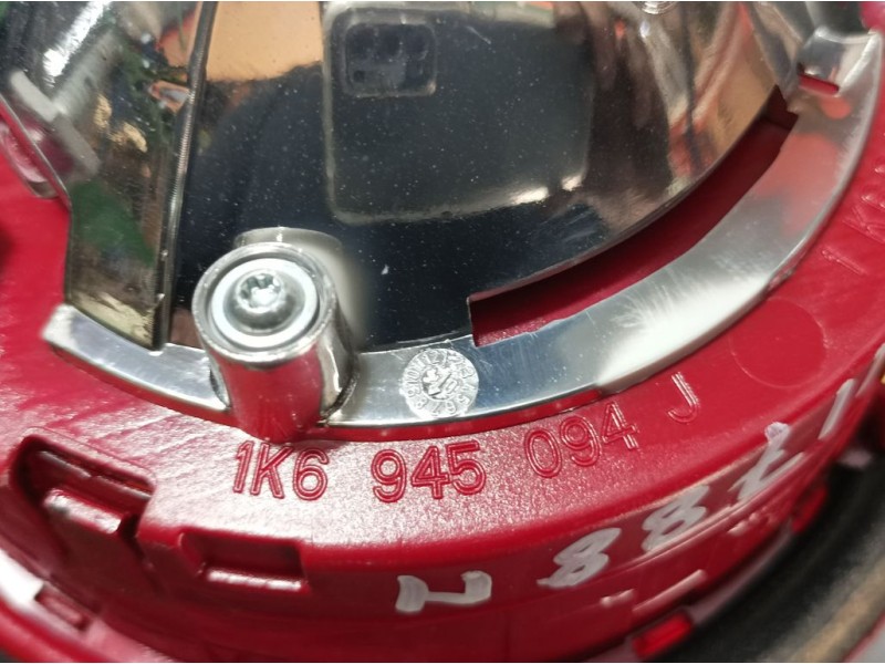 Recambio de piloto trasero derecho para volkswagen golf v berlina (1k1) conceptline (e) referencia OEM IAM 1K6945094J  INTERIOR