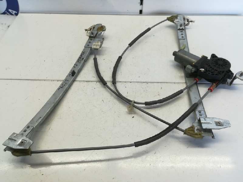 Recambio de elevalunas delantero derecho para citroën xsara berlina 1.9 turbodiesel referencia OEM IAM  2 PINS ELCTRICO