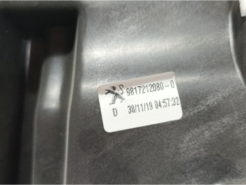 Recambio de elevalunas delantero derecho para citroën berlingo feel xl referencia OEM IAM 9817212080  ELECTRICO 2 PINS