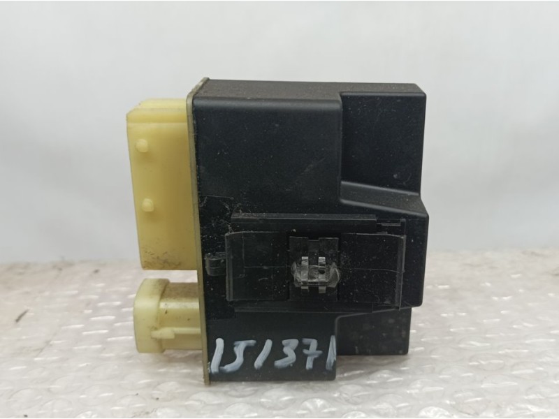 Recambio de caja precalentamiento para opel combo cargo (e) edition referencia OEM IAM 9662570880 018010953 