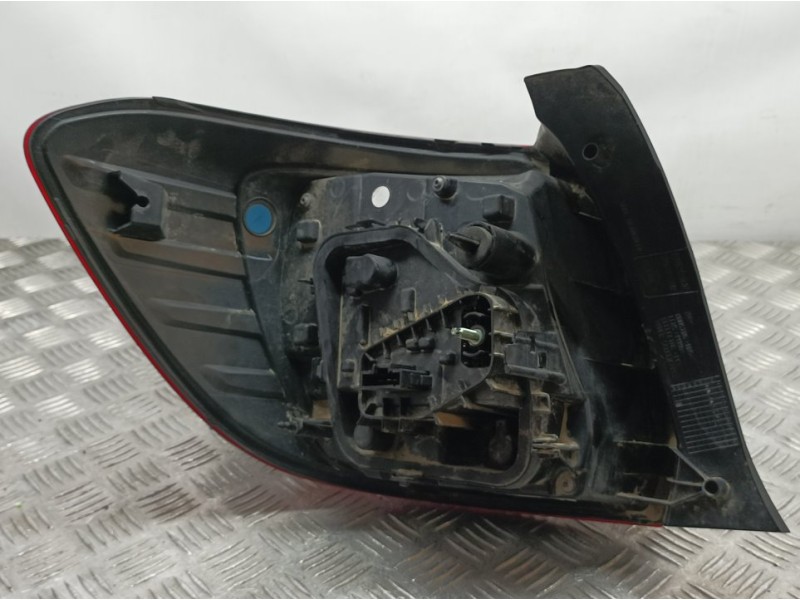 Recambio de piloto trasero derecho para dacia sandero basis referencia OEM IAM 265506147R 90113189 VALEO