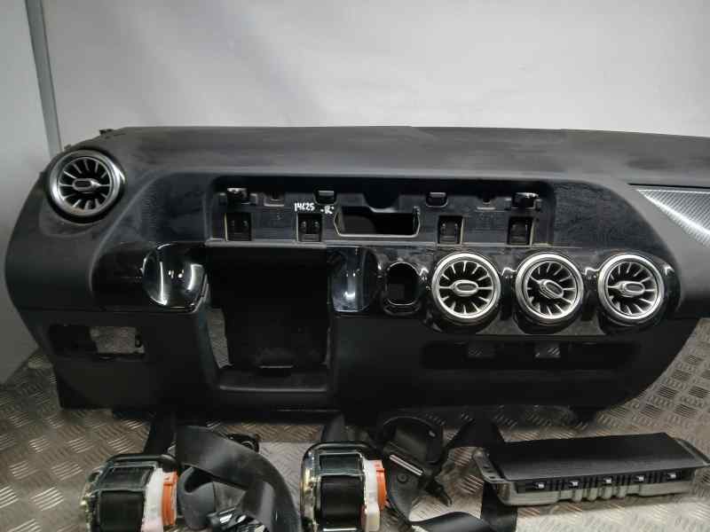 Recambio de kit airbag para mercedes-benz clase b (247) b180 referencia OEM IAM A2476800906 0589P1000910 C/ SALPICADERO Y PRETEN