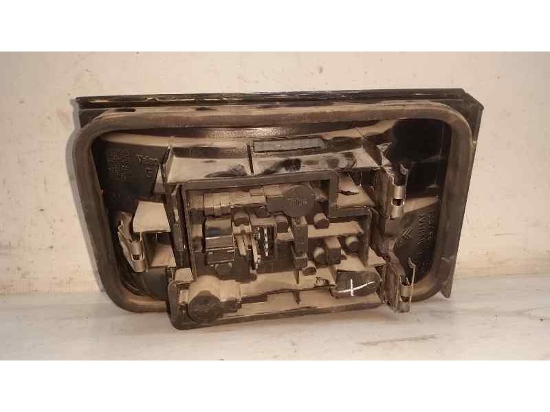 Recambio de piloto trasero izquierdo para citroën xantia berlina 1.9 td sx referencia OEM IAM   INTERIOR