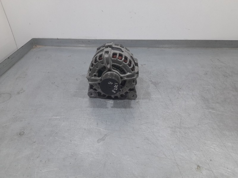 Recambio de alternador para nissan qashqai ii (j11, j11_) 1.2 dig-t referencia OEM IAM 231004BE0B F000BL0814 BOSCH