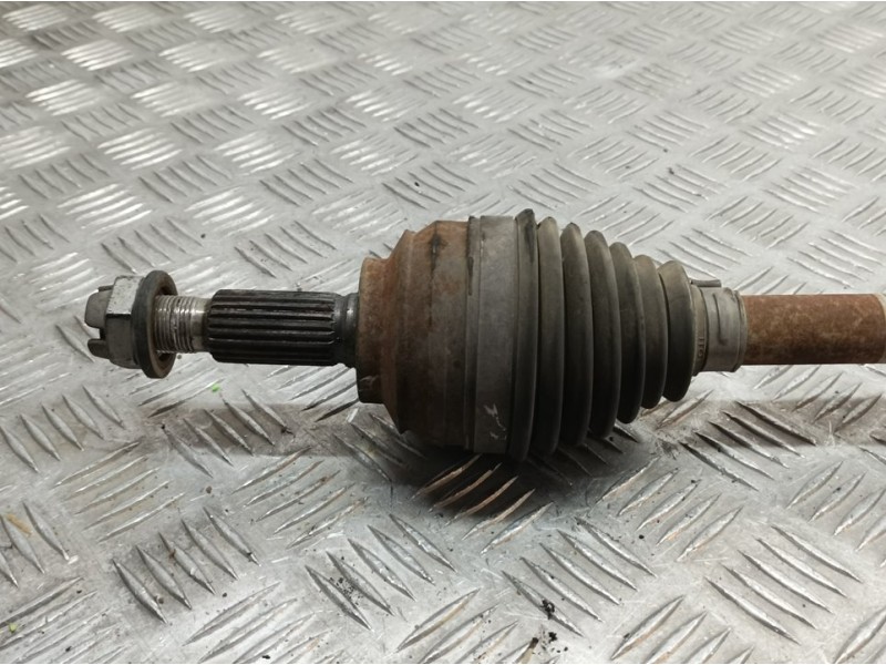 Recambio de transmision delantera izquierda para dacia sandero basis referencia OEM IAM 391012636R  